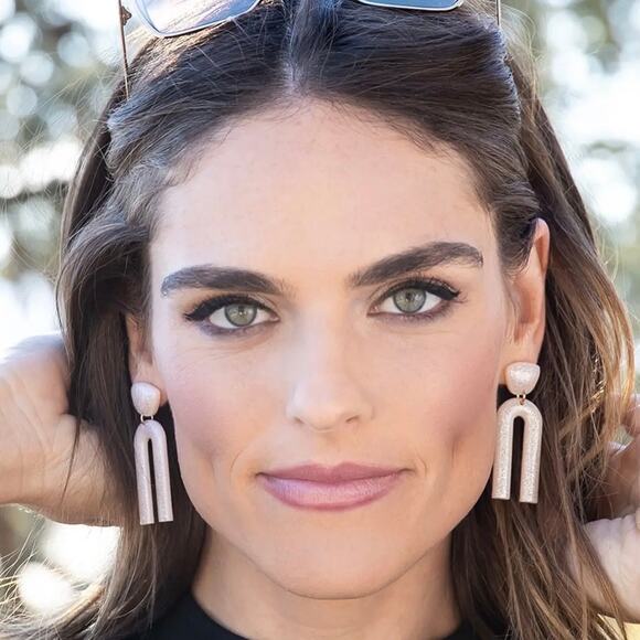 New Plunder “Warrior” Acrylic Arch Earrings (2") - Picture 4 of 5